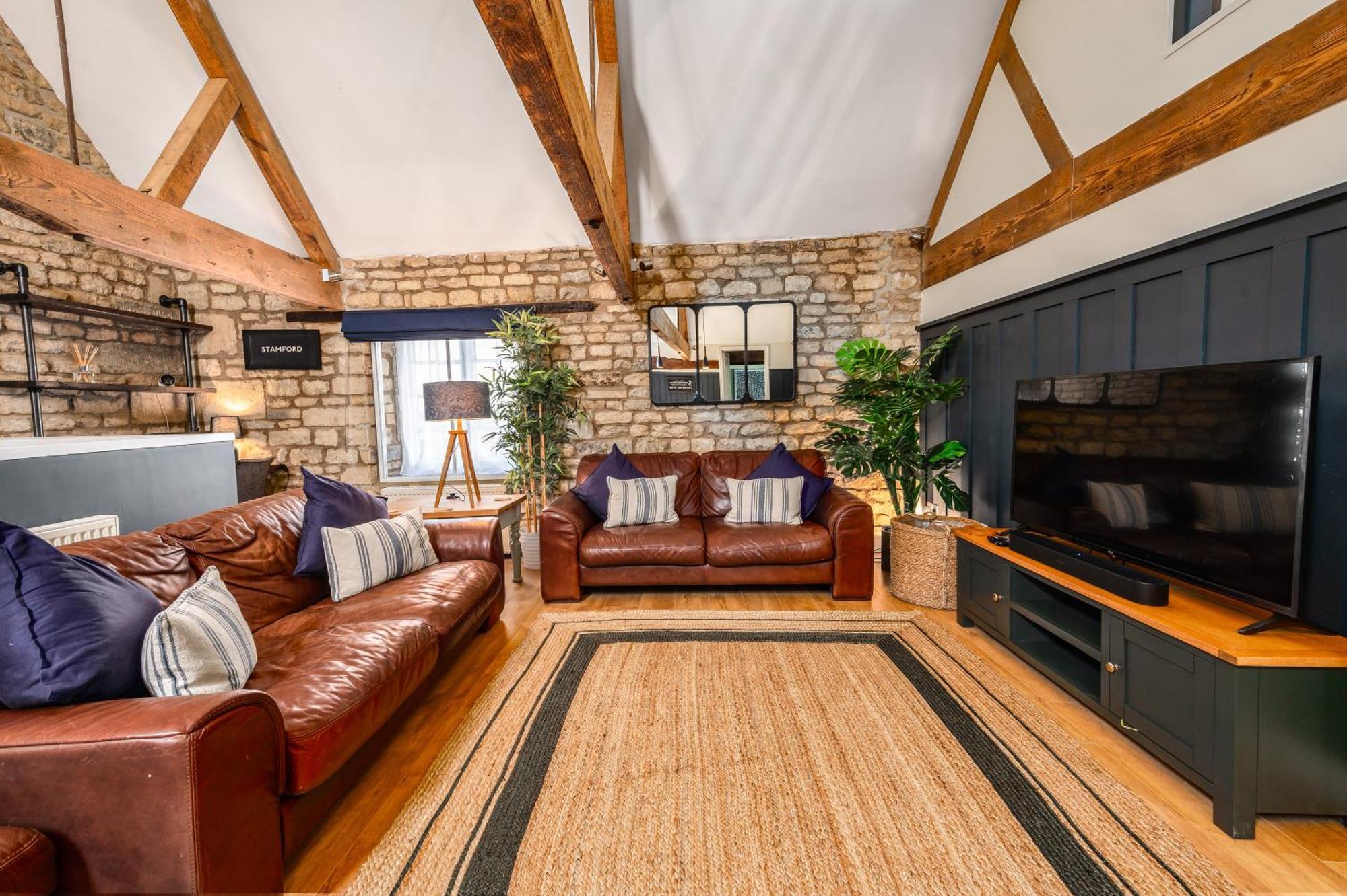 Luxury Town Centre Loft Apartment In Converted Granary สแตมฟอร์ด ภายนอก รูปภาพ