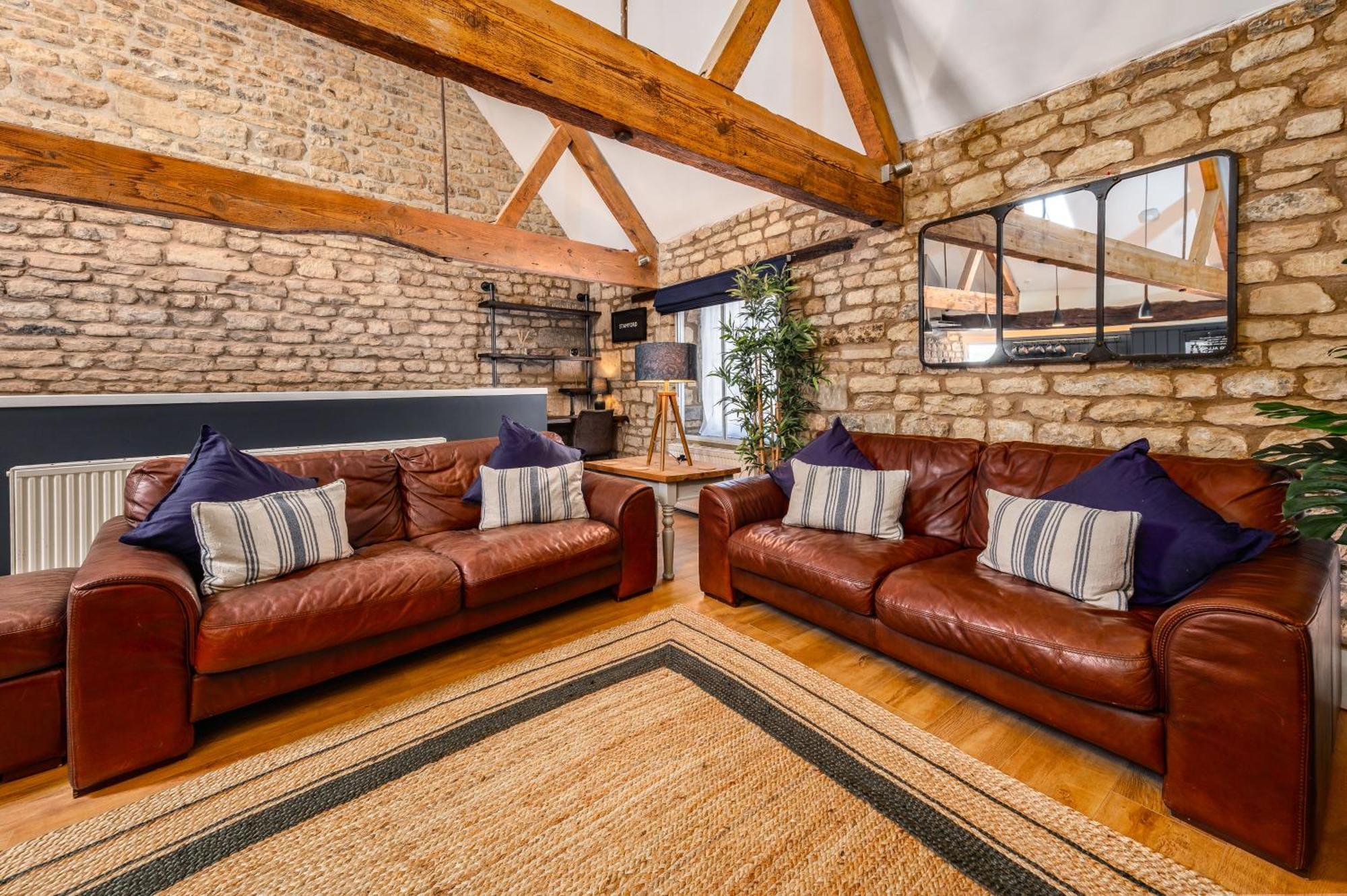 Luxury Town Centre Loft Apartment In Converted Granary สแตมฟอร์ด ภายนอก รูปภาพ
